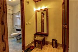 Washroom - Deluxe Room, Hotel Keylinga Inn, Manali